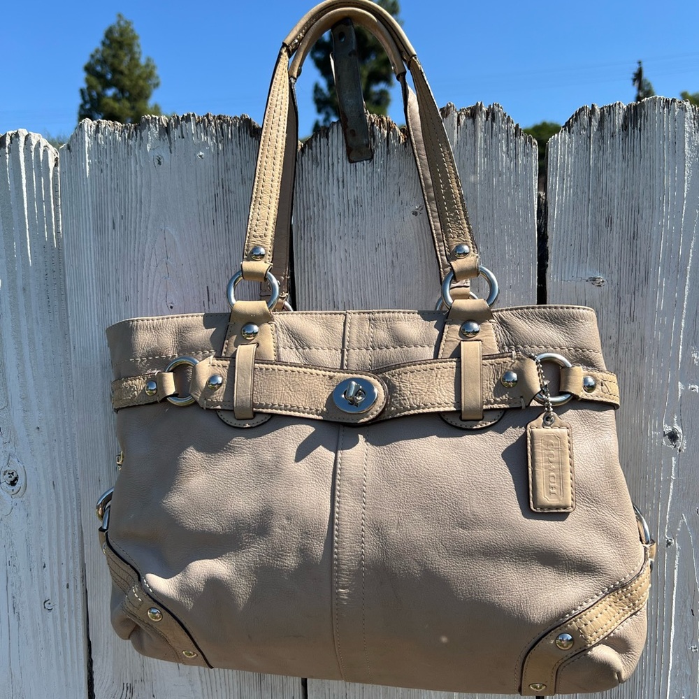 Coach Carly Satchel - J0873-13236